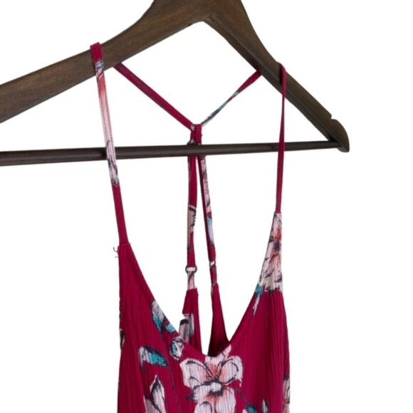 Billabong Burgundy Floral Halter Top - Size Medium - Picture 7 of 7